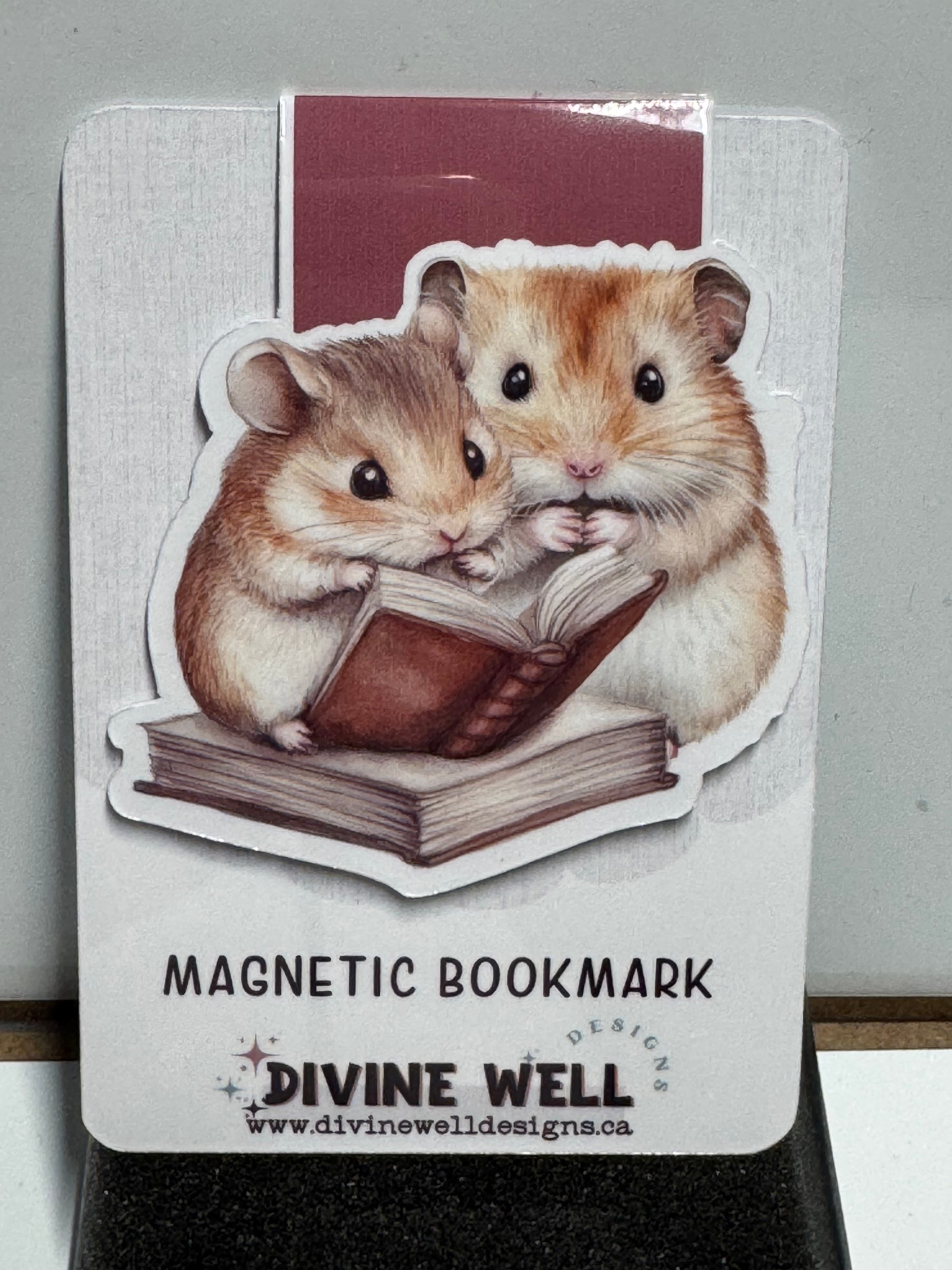 Magnetic Bookmark | Hamster Book Club
