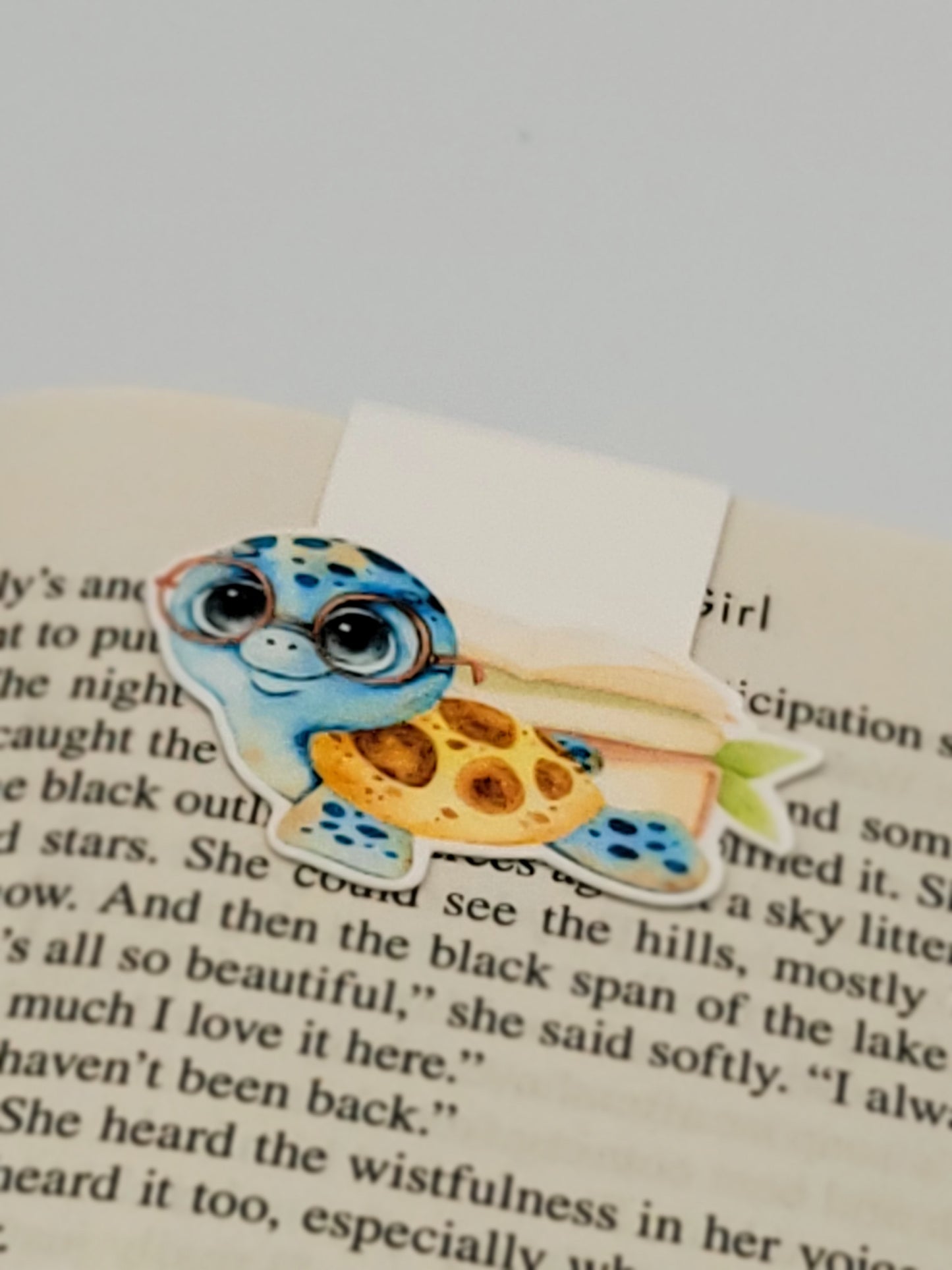 0143 - Watercolour Sea Turtle with Glasses - Magnetic Bookmark