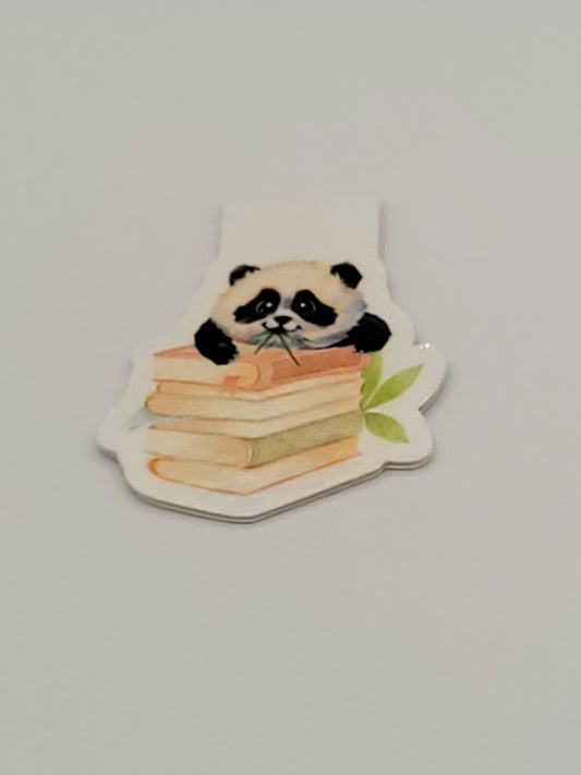 0107 - Cute Pandas - Magnetic Bookmark