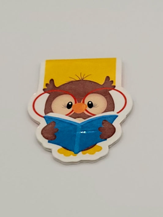 0155 - Owl with Glasses and Books - Magnetic Bookmark