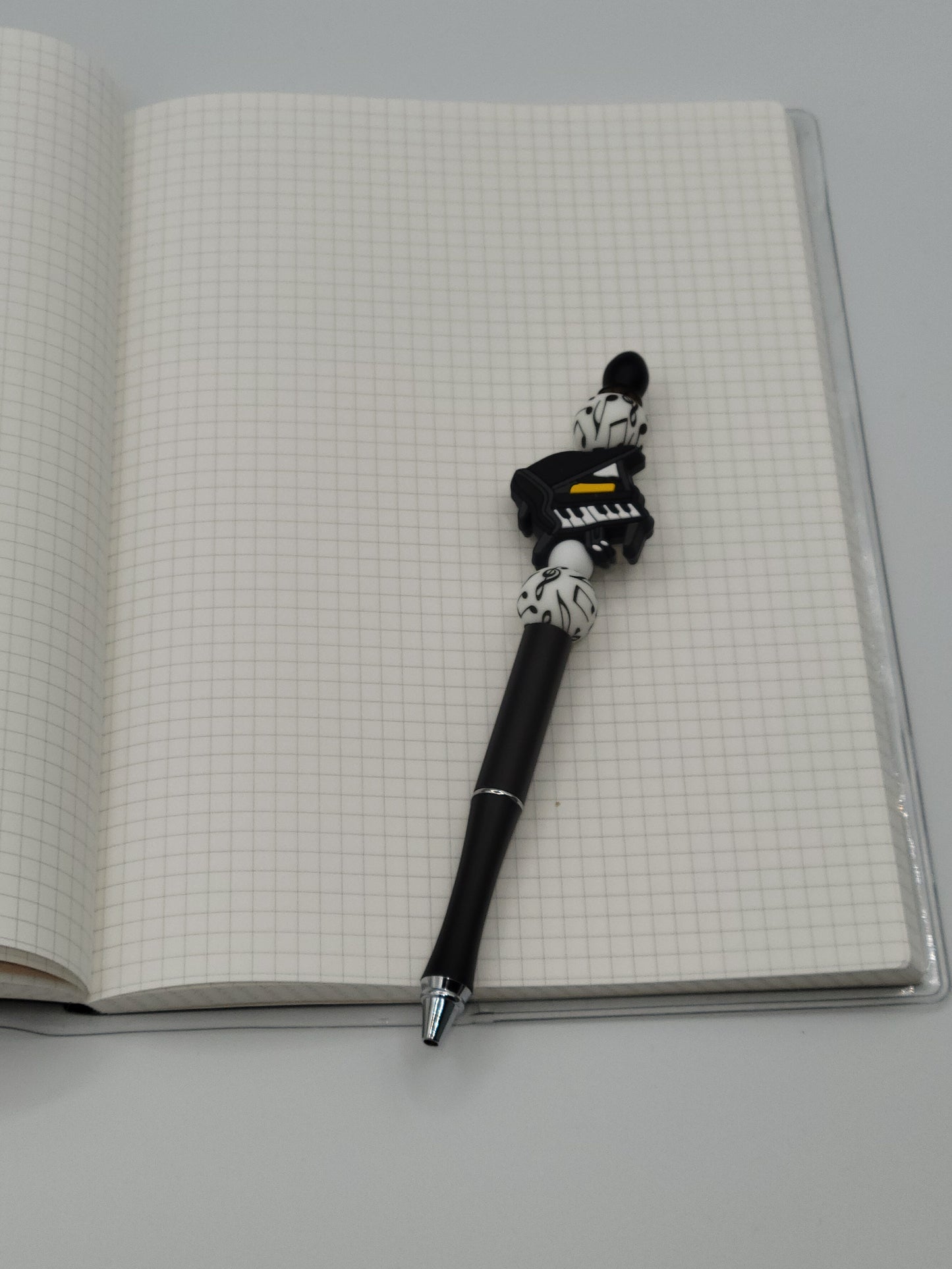 Piano Beaded Refillable Metal Pen